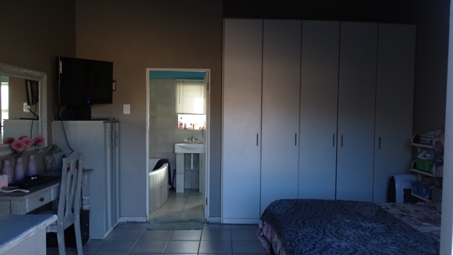 4 Bedroom Property for Sale in Kabeljauws Eastern Cape